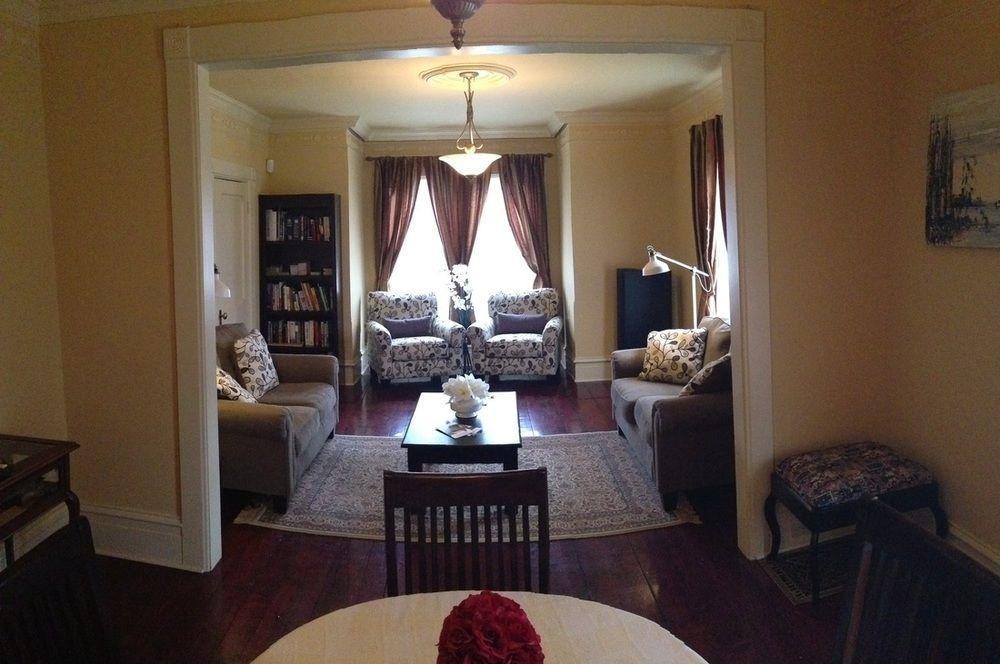 B&B Hillhouse Lac-Brome Exterior foto